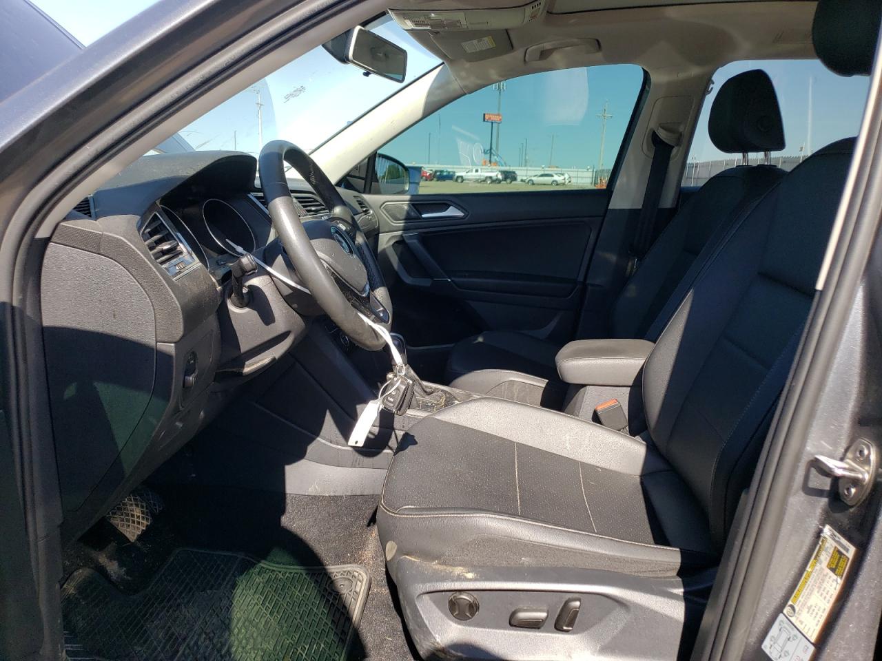 3VV2B7AXXLM098707 2020 Volkswagen Tiguan Se