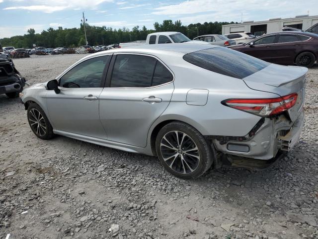 VIN 4T1B11HK4JU638968 2018 Toyota Camry, L no.2