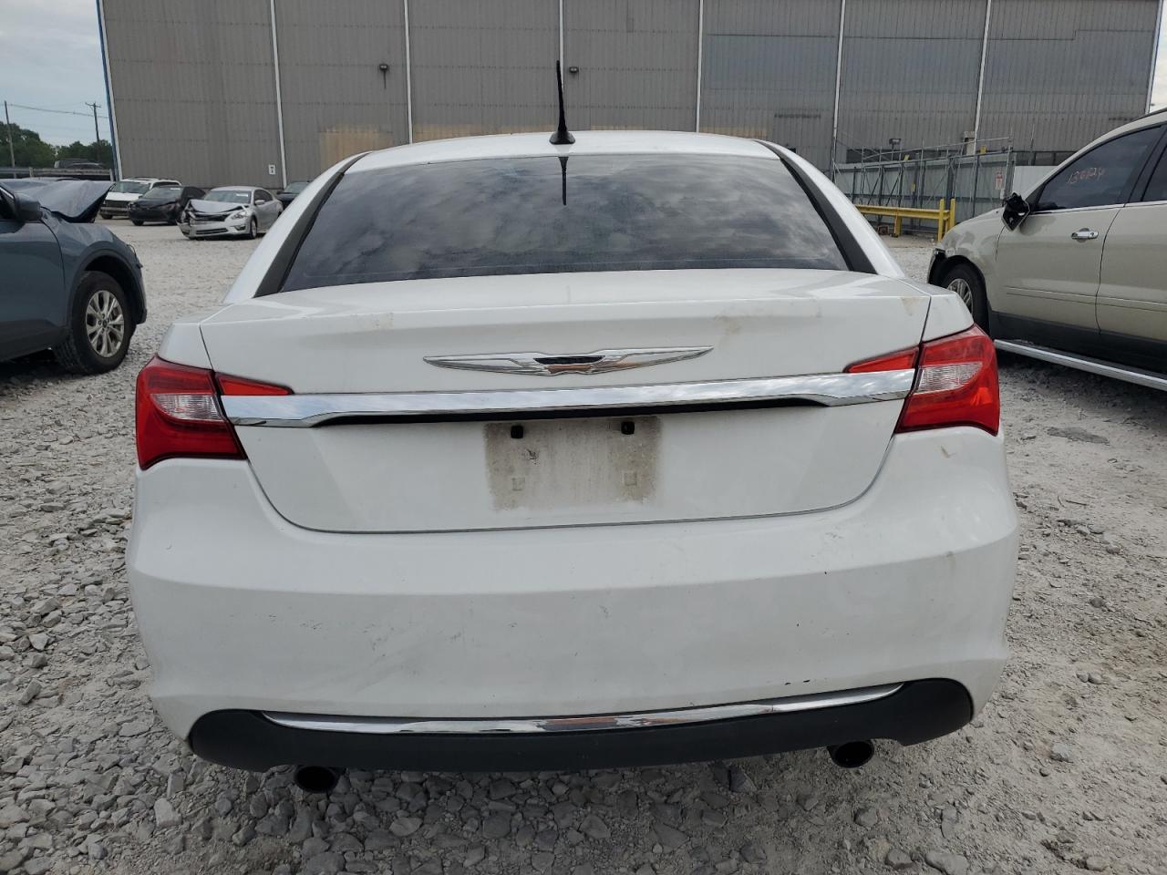 1C3CCBCG3DN755035 2013 Chrysler 200 Limited