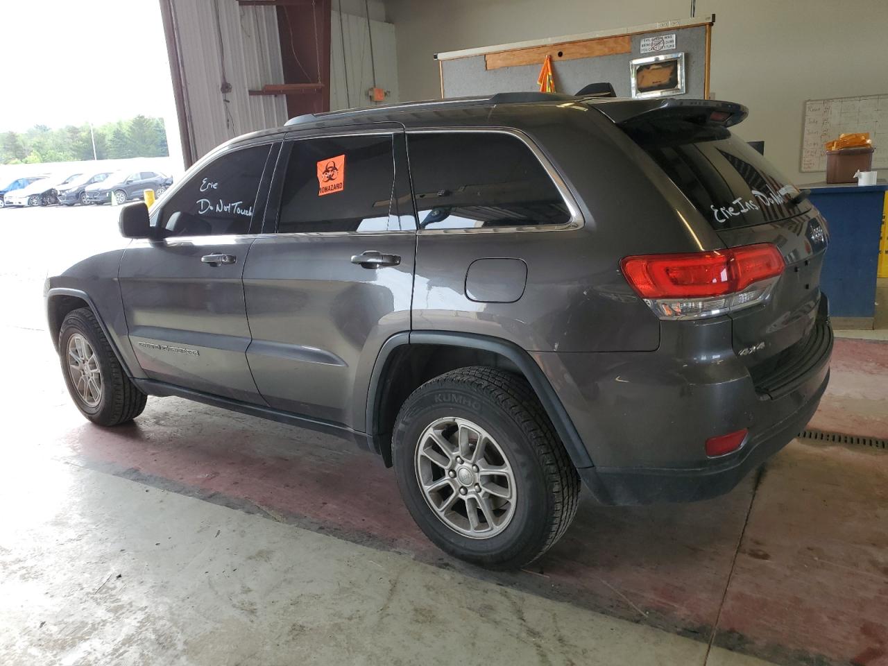 1C4RJFAG4KC528256 2019 Jeep Grand Cherokee Laredo