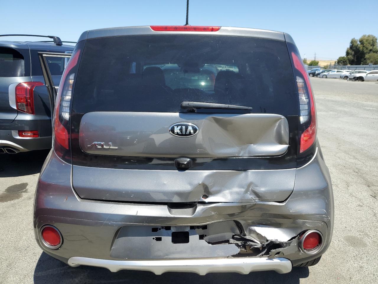 KNDJP3A5XH7461429 2017 Kia Soul +