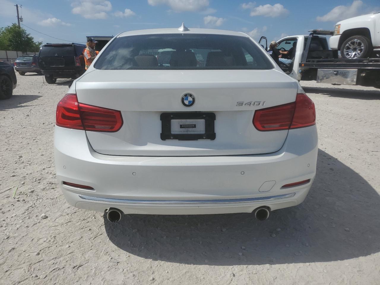 WBA8B3C57GK383808 2016 BMW 340 I