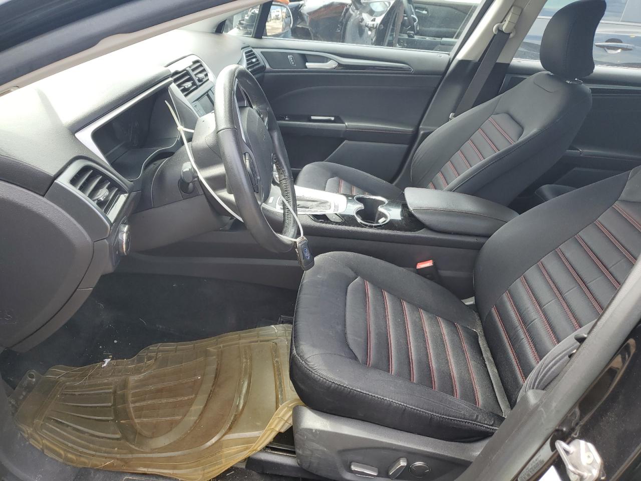 3FA6P0H77FR299928 2015 Ford Fusion Se