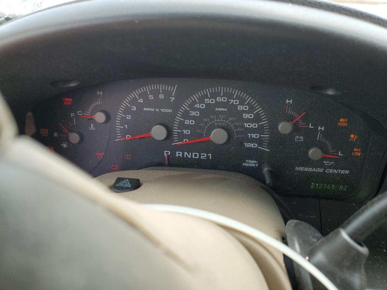 1FMFU18L74LA27814 2004 Ford Expedition Eddie Bauer