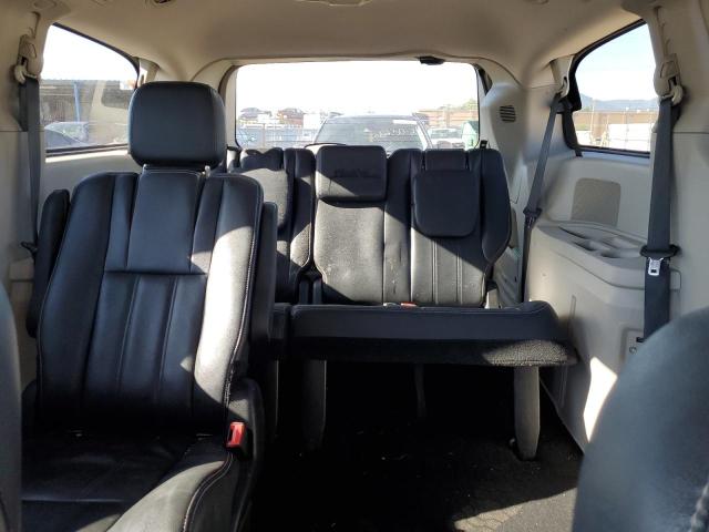 2016 CHRYSLER TOWN & COU - 2C4RC1BG8GR141784