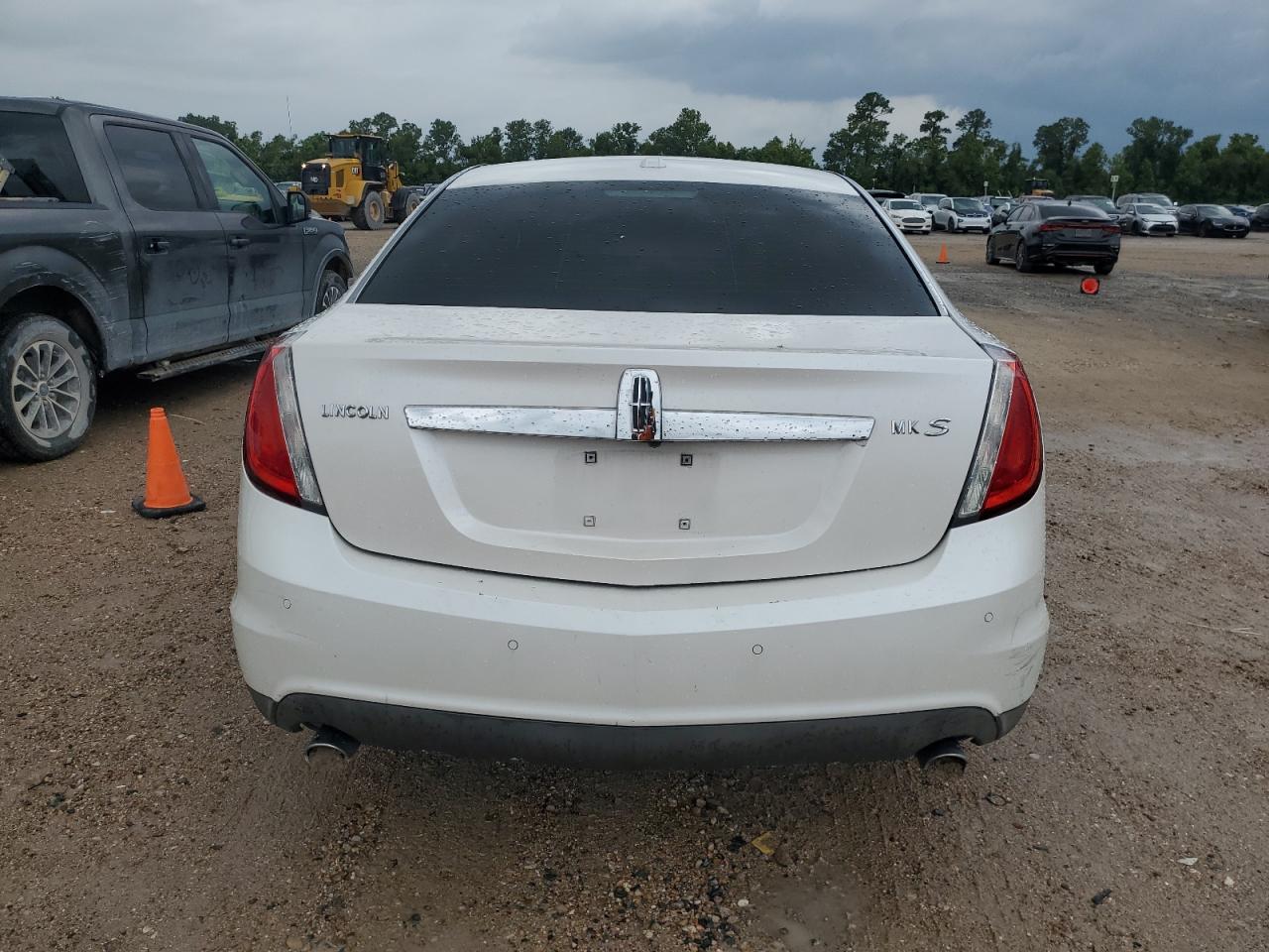 1LNHL9DRXBG607536 2011 Lincoln Mks