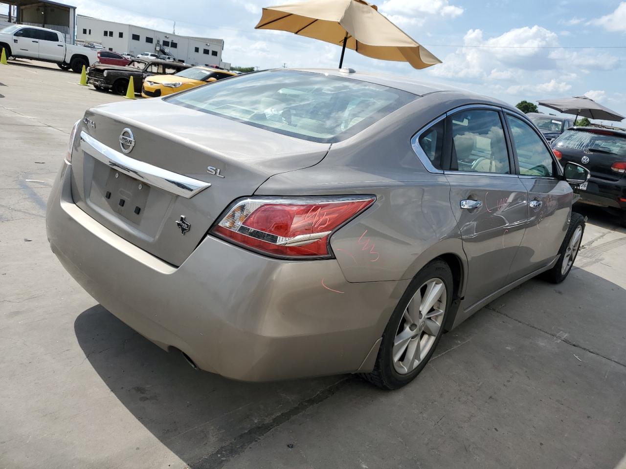 2015 Nissan Altima 2.5 vin: 1N4AL3AP2FN911926