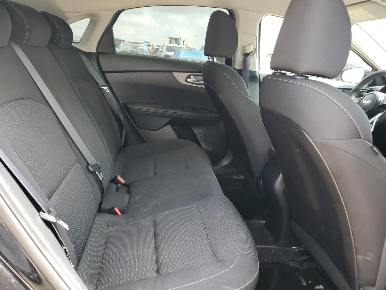 3KPF24AD6LE215617 2020 Kia Forte Fe