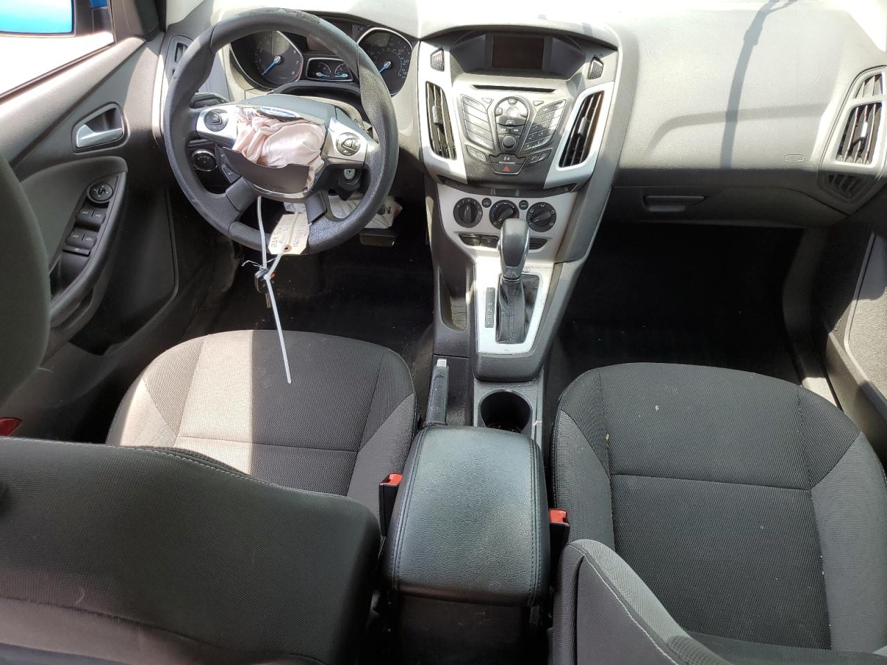 1FADP3K29EL426942 2014 Ford Focus Se