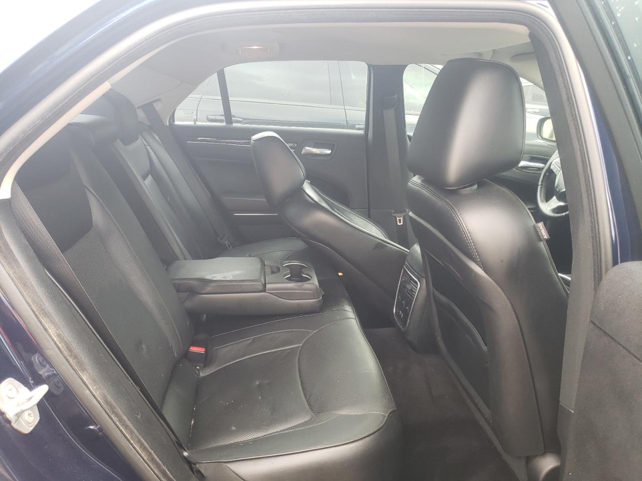 2C3CCAEG2GH333911 2016 Chrysler 300C