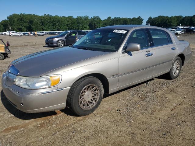 1999 Lincoln Town Car Signature VIN: 1LNHM82W9XY683704 Lot: 57867314