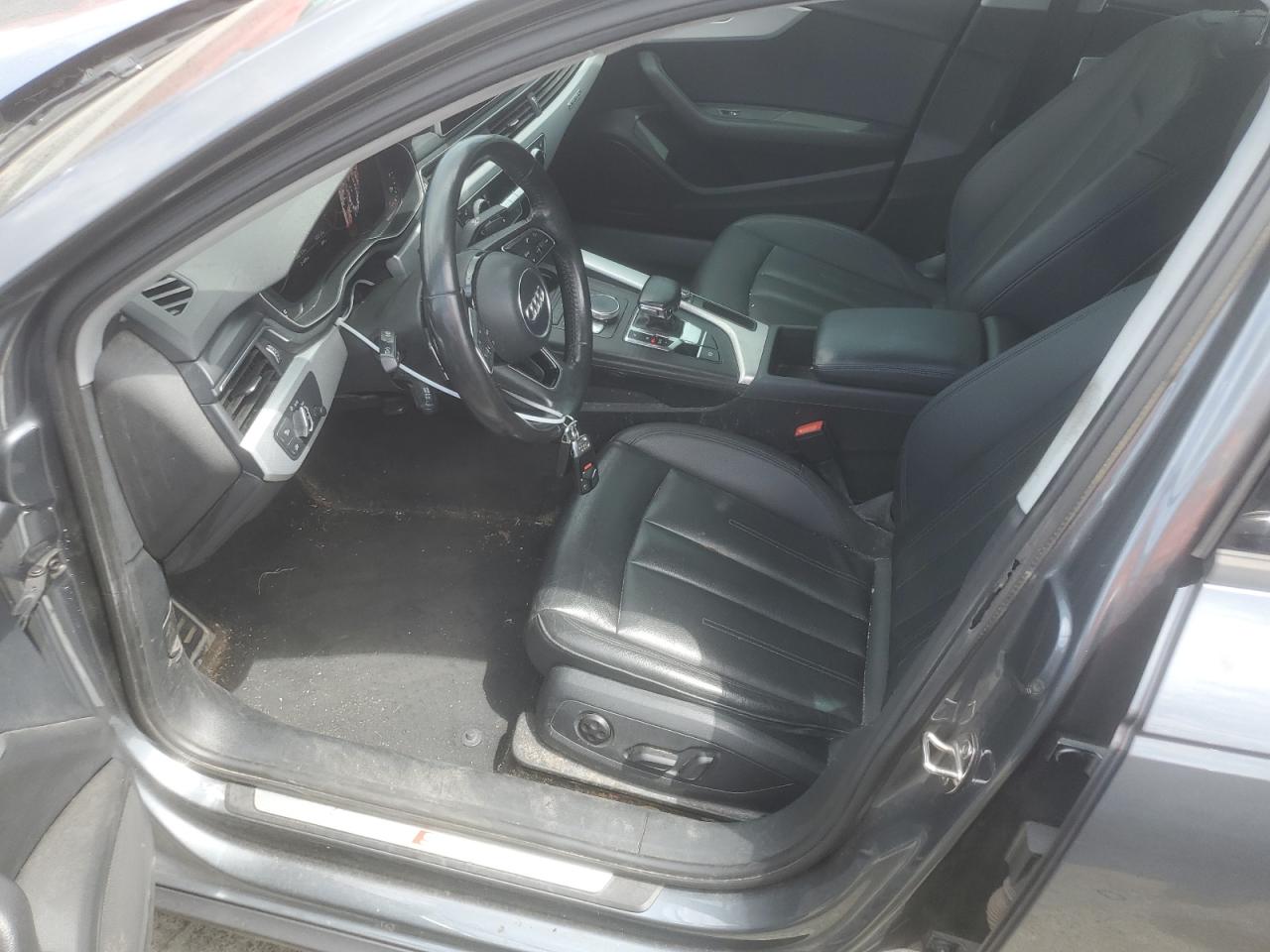 WAUDNAF44HN043254 2017 Audi A4 Premium