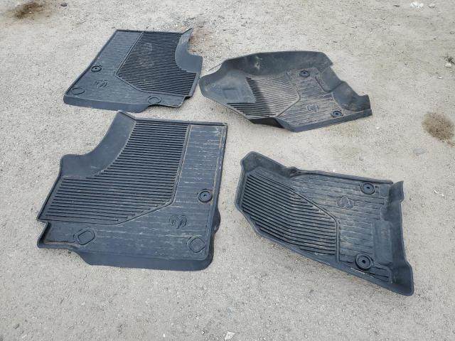 2019 Ram 1500 Laramie VIN: 1C6SRFJT5KN775126 Lot: 58635954