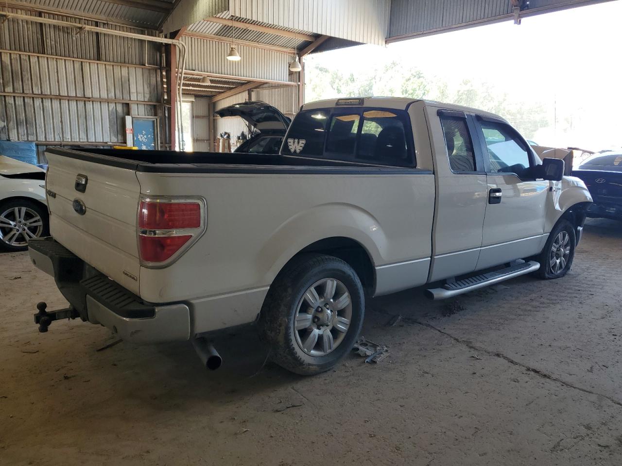 1FTFX1CF2BFA33352 2011 Ford F150 Super Cab