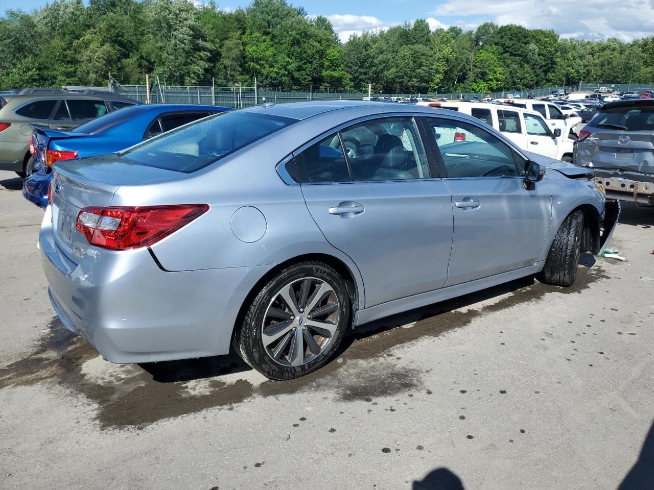 2015 Subaru Legacy 2.5I Limited vin: 4S3BNAJ60F3073816