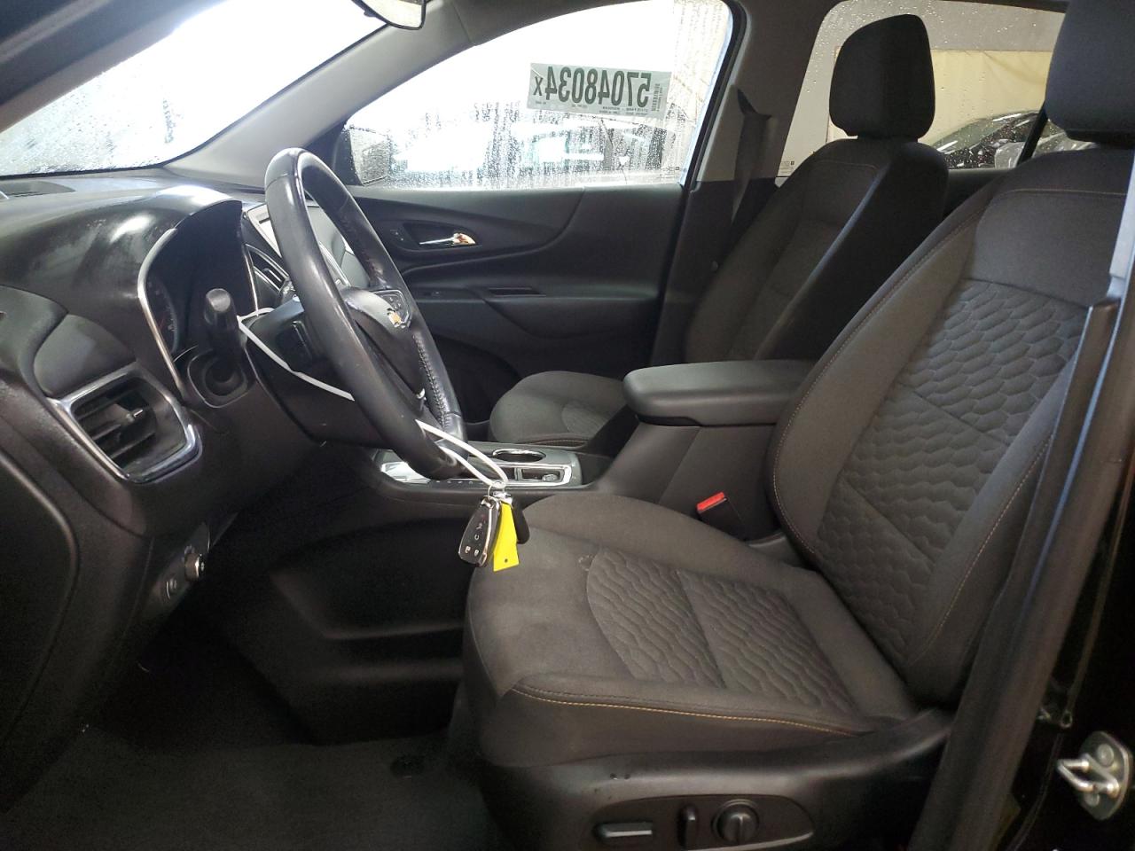 2GNAXJEV0J6184043 2018 Chevrolet Equinox Lt