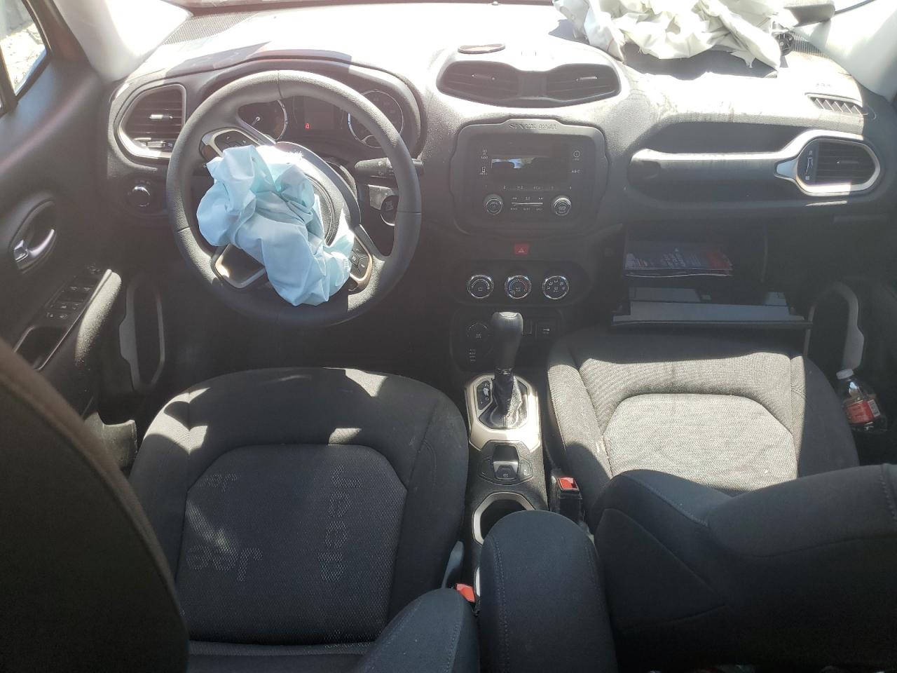 ZACCJBAT7GPE01385 2016 Jeep Renegade Sport