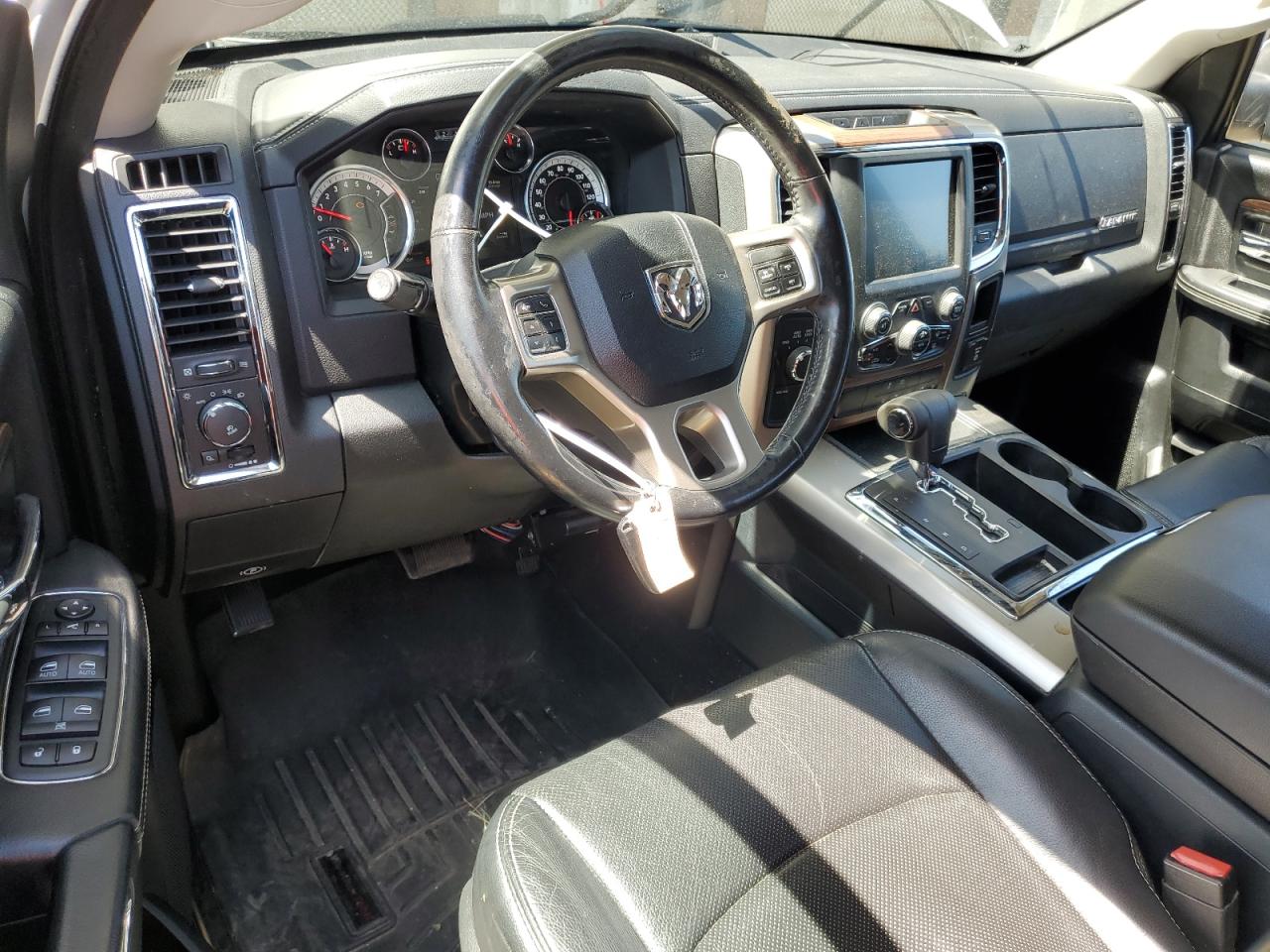 1C6RR7NT1DS520055 2013 Ram 1500 Laramie