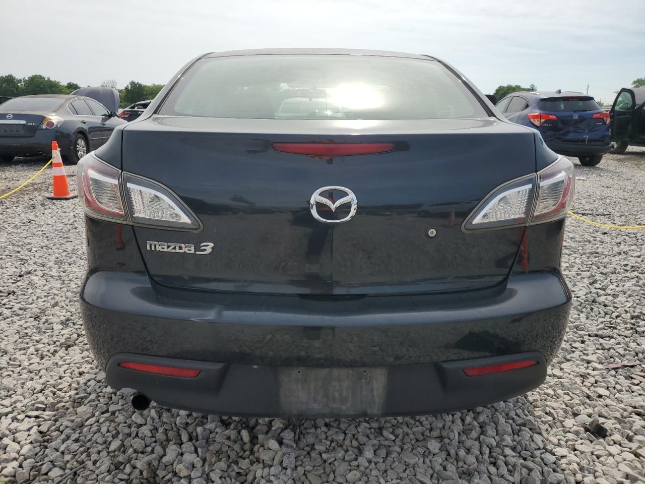 JM1BL1UG6B1412109 2011 Mazda 3 I