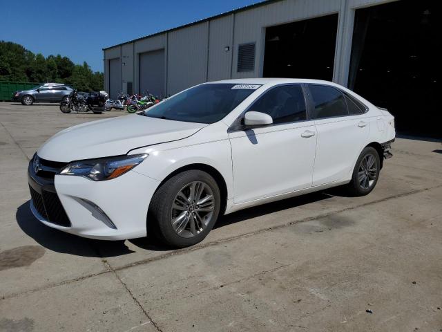 VIN 4T1BF1FK4FU025860 2015 Toyota Camry, LE no.1