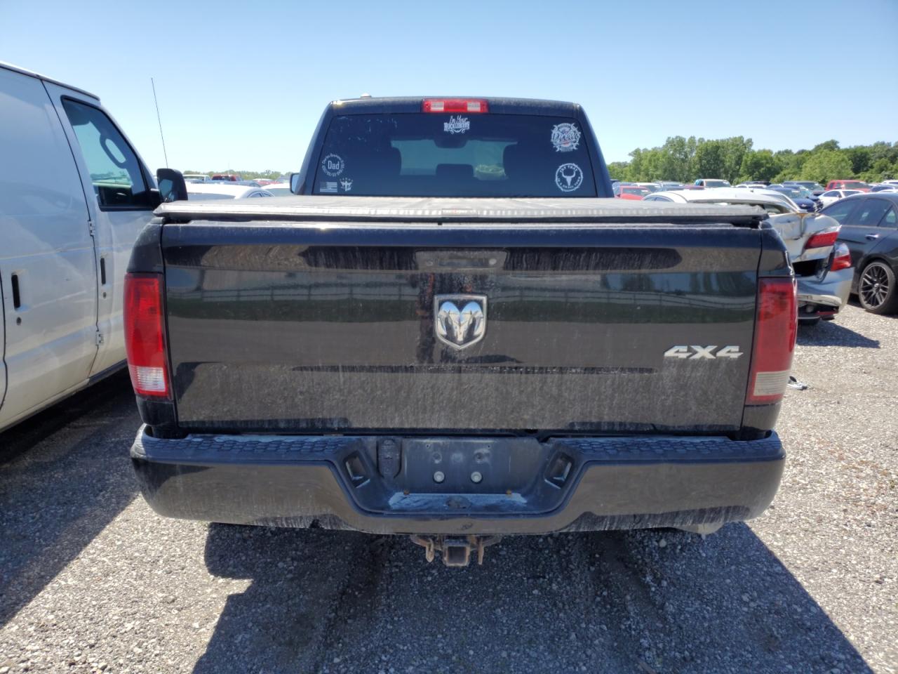 2018 Ram 1500 St vin: 1C6RR7FG2JS344145