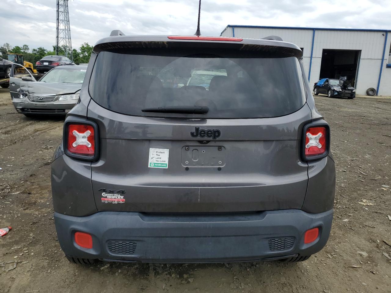 ZACCJBBB4HPF76989 2017 Jeep Renegade Latitude