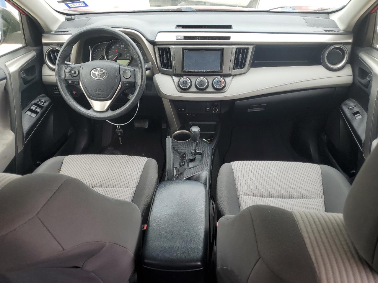 JTMZFREV5FJ031004 2015 Toyota Rav4 Le