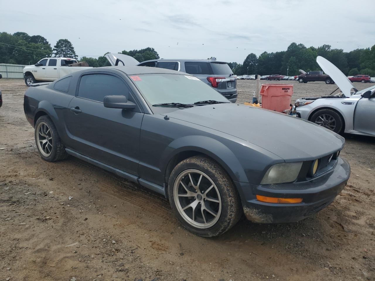 1ZVHT80N885168839 2008 Ford Mustang