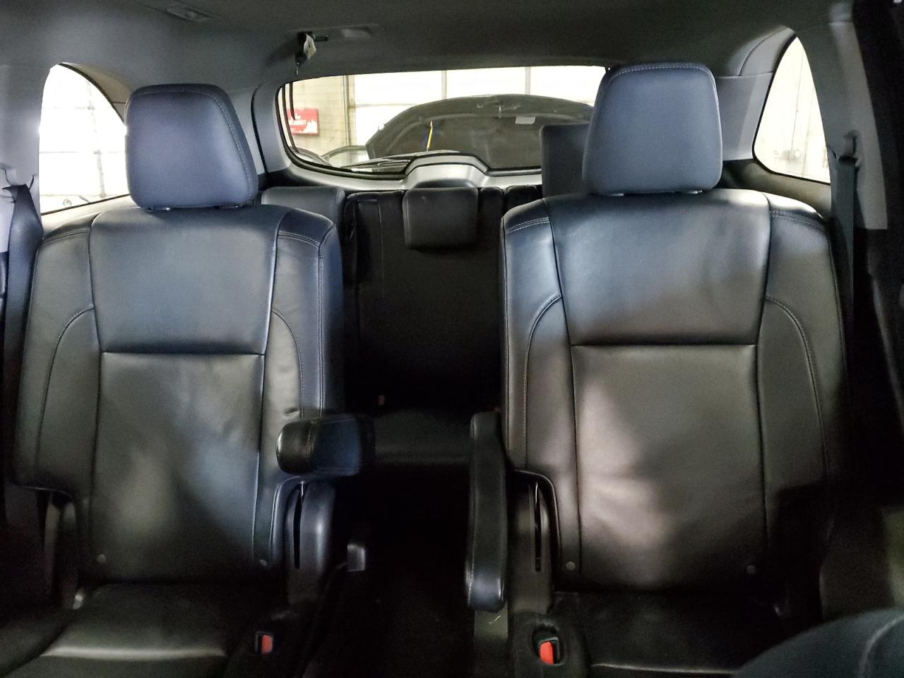 5TDJKRFH0ES039255 2014 Toyota Highlander Xle