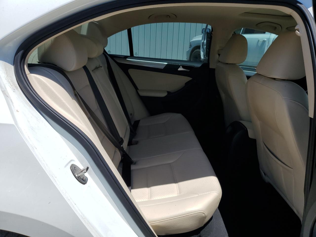 3VWDB7AJXHM212020 2017 Volkswagen Jetta Se