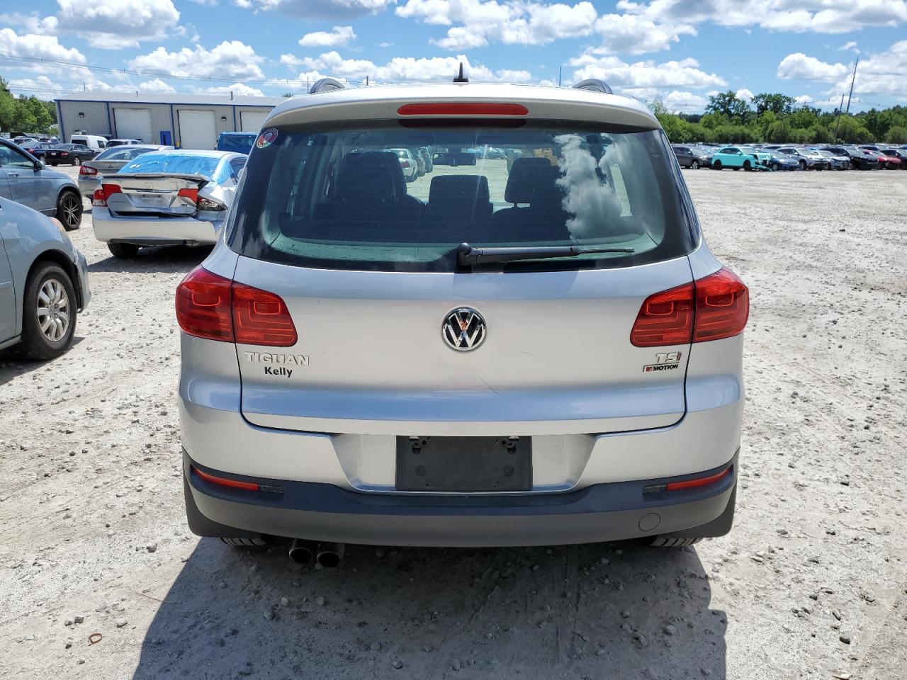 WVGBV7AX8GW609192 2016 Volkswagen Tiguan S