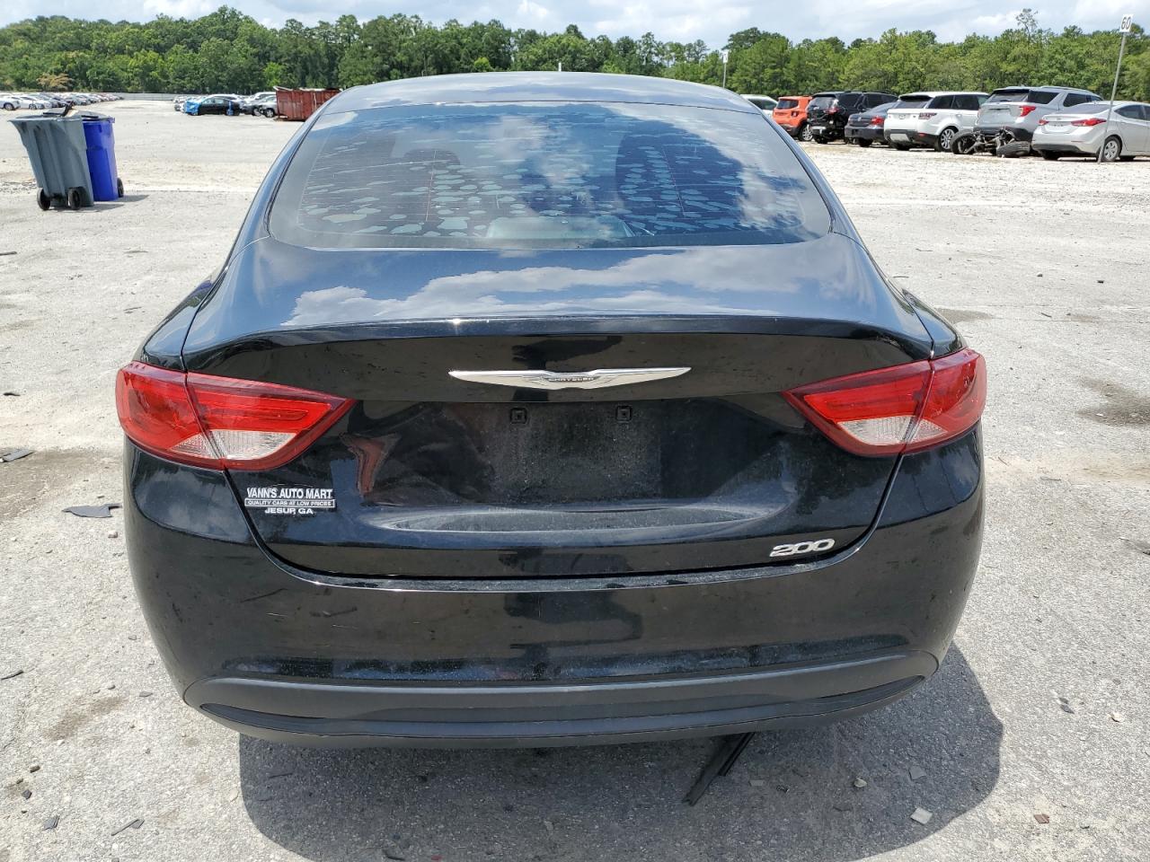 1C3CCCFB8FN622666 2015 Chrysler 200 Lx