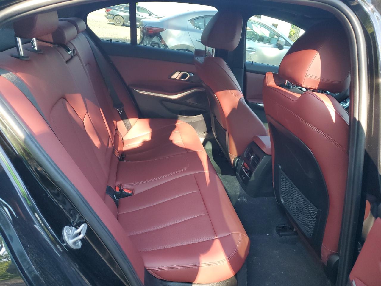 3MW5R7J05N8C52615 2022 BMW 330Xi