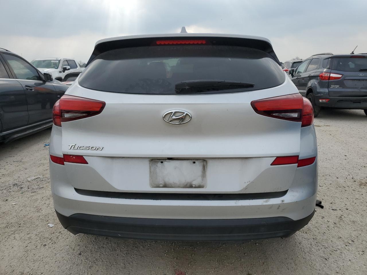 KM8J23A46KU996378 2019 Hyundai Tucson Se