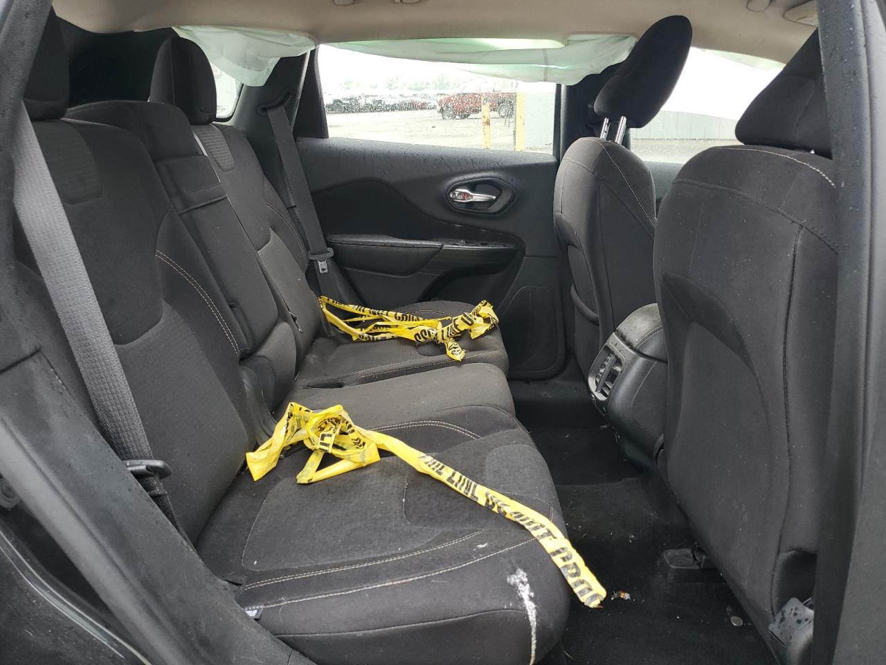 1C4PJMCB7GW103696 2016 Jeep Cherokee Latitude