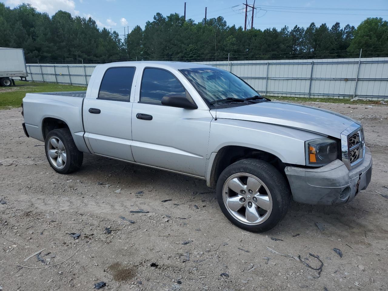 1D7HW28P27S253808 2007 Dodge Dakota Quad