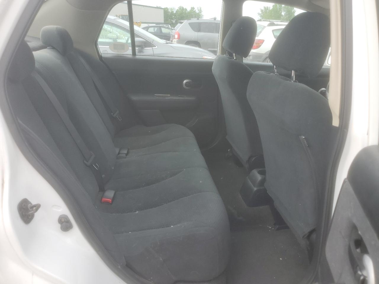 3N1BC1AP3BL469366 2011 Nissan Versa S