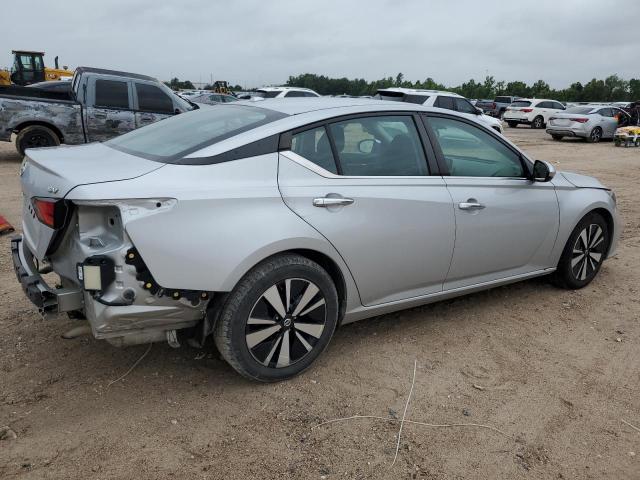 1N4BL4DV4MN325696 Nissan Altima SV 3