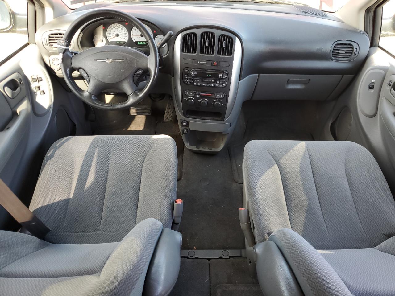 2C4GP54L55R421110 2005 Chrysler Town & Country Touring