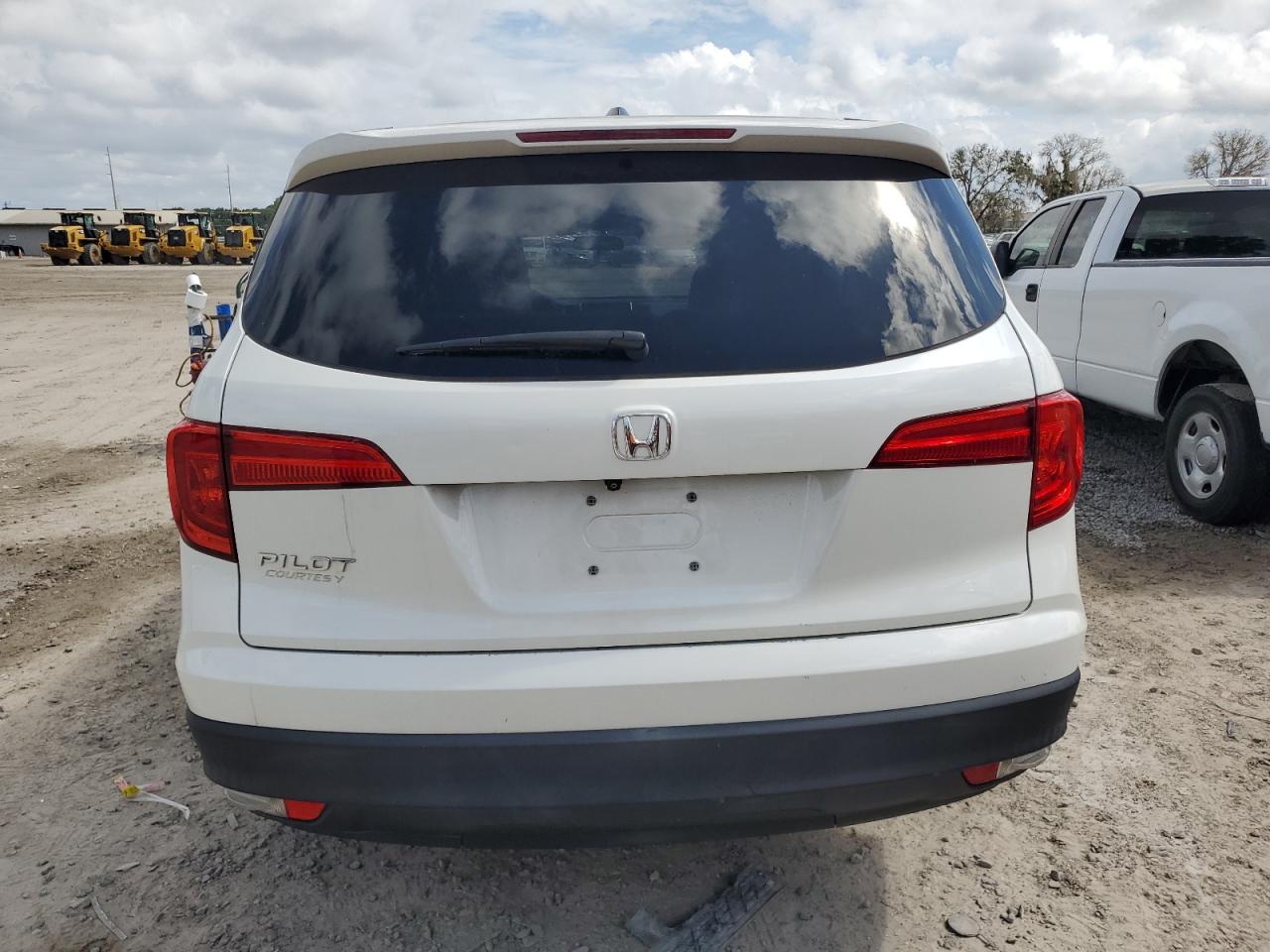 5FNYF5H3XJB026069 HONDA PILOT 2018