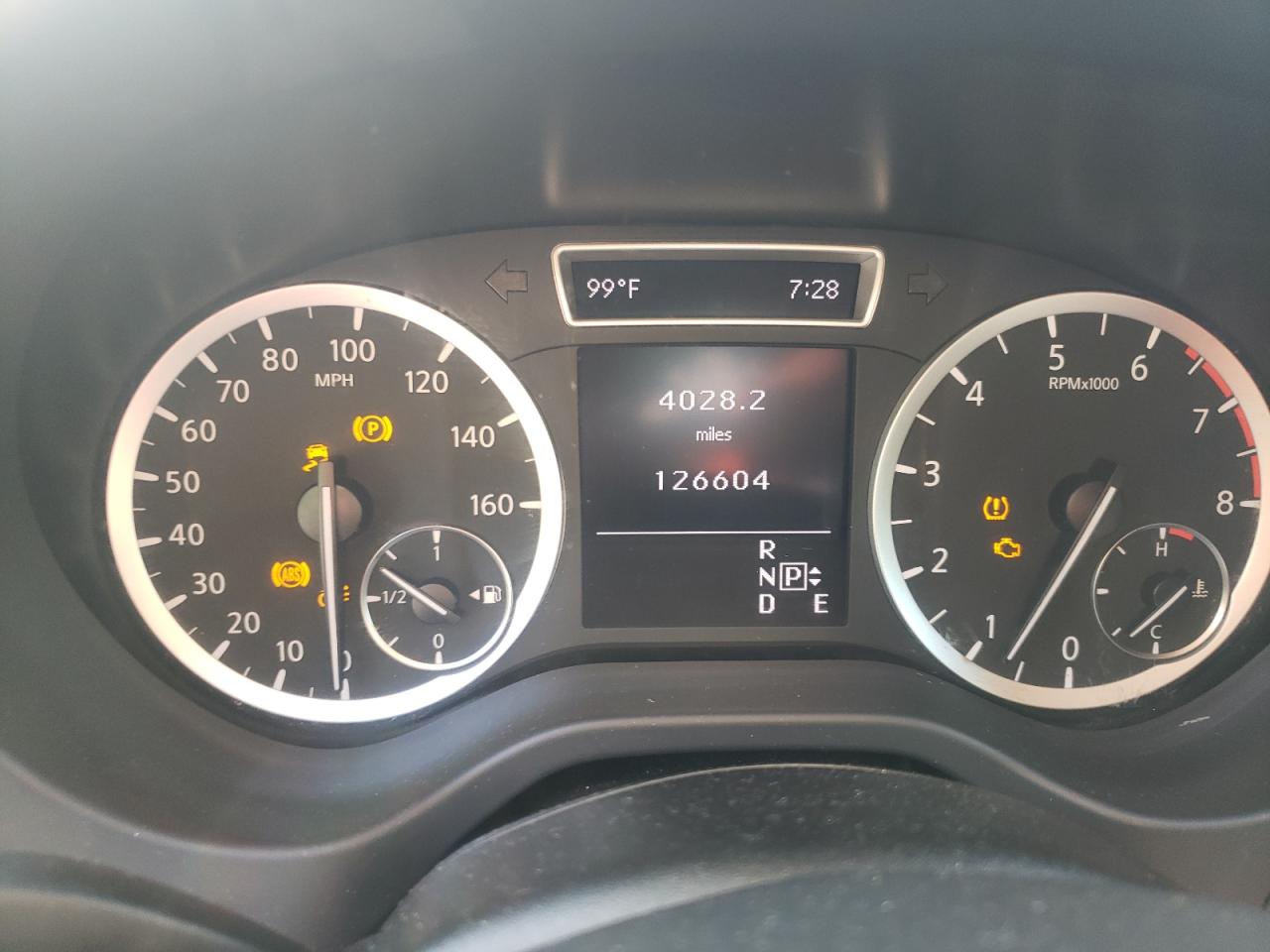 SJKCH5CP6HA019201 2017 Infiniti Qx30 Base