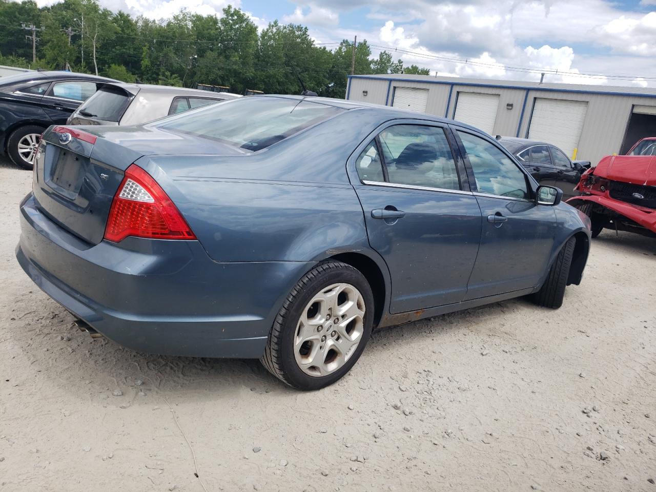 3FAHP0HA9BR225103 2011 Ford Fusion Se