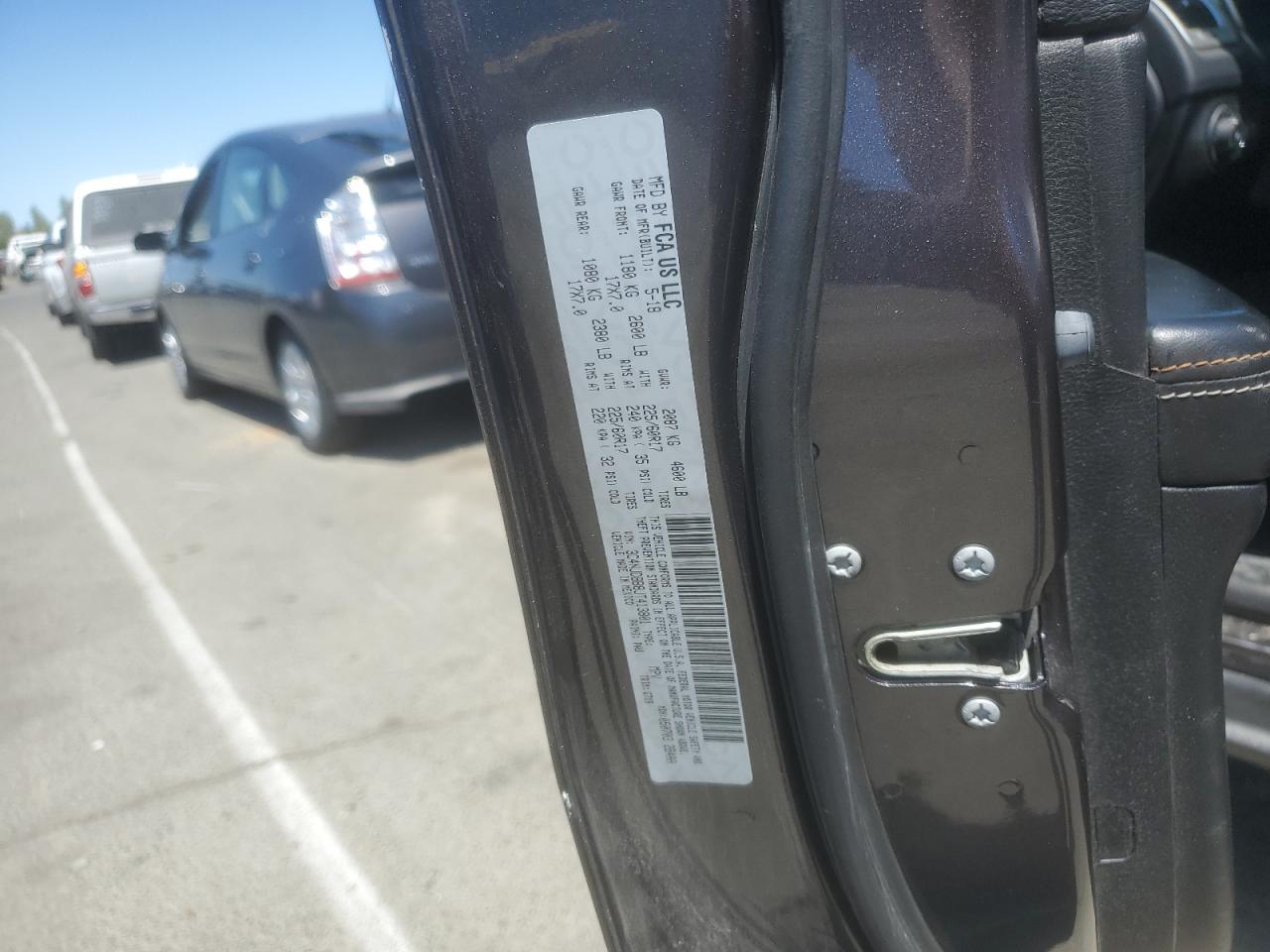 3C4NJDBB8JT413801 2018 Jeep Compass Latitude