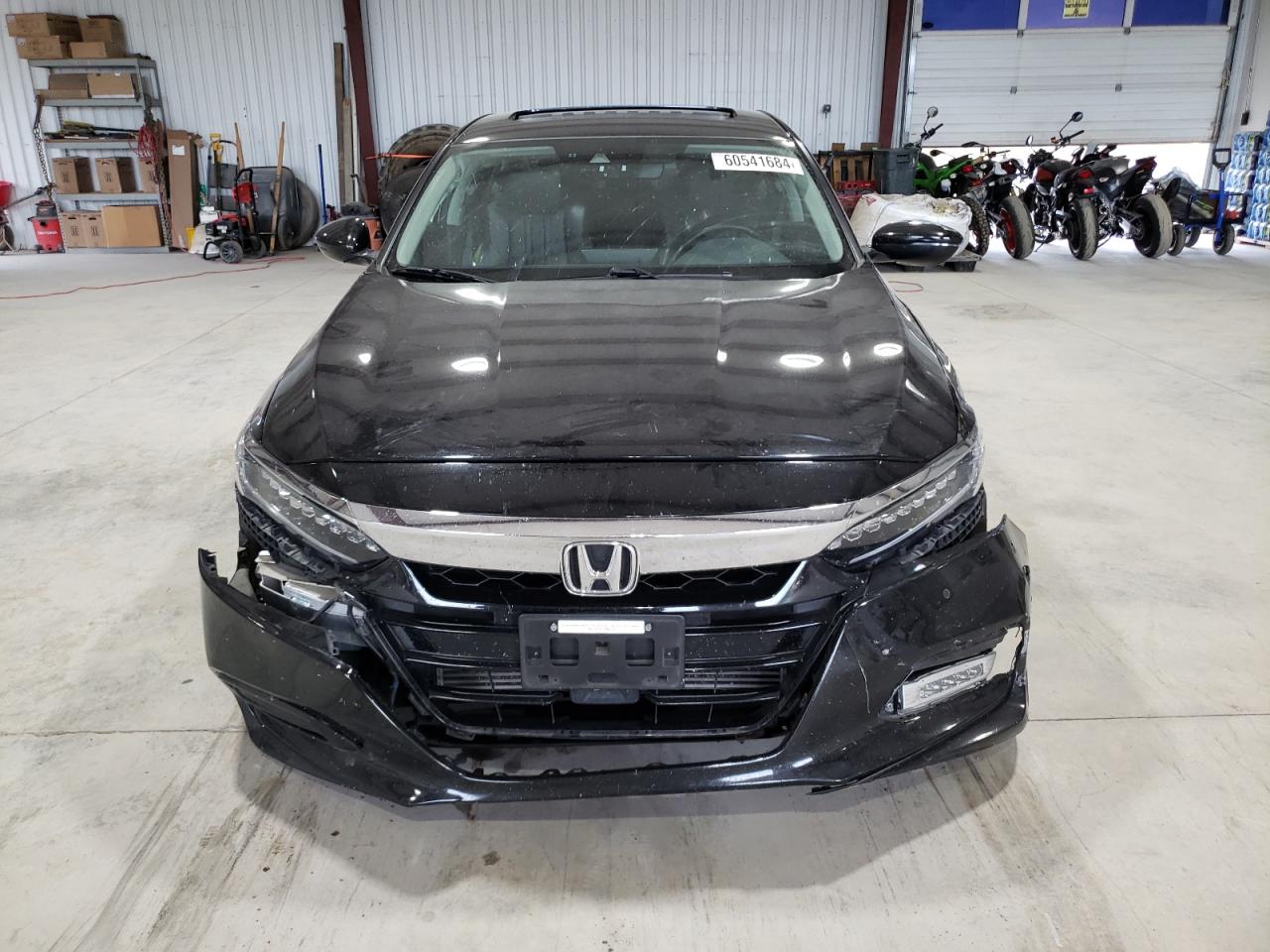1HGCV1F96JA151948 HONDA ACCORD 2018