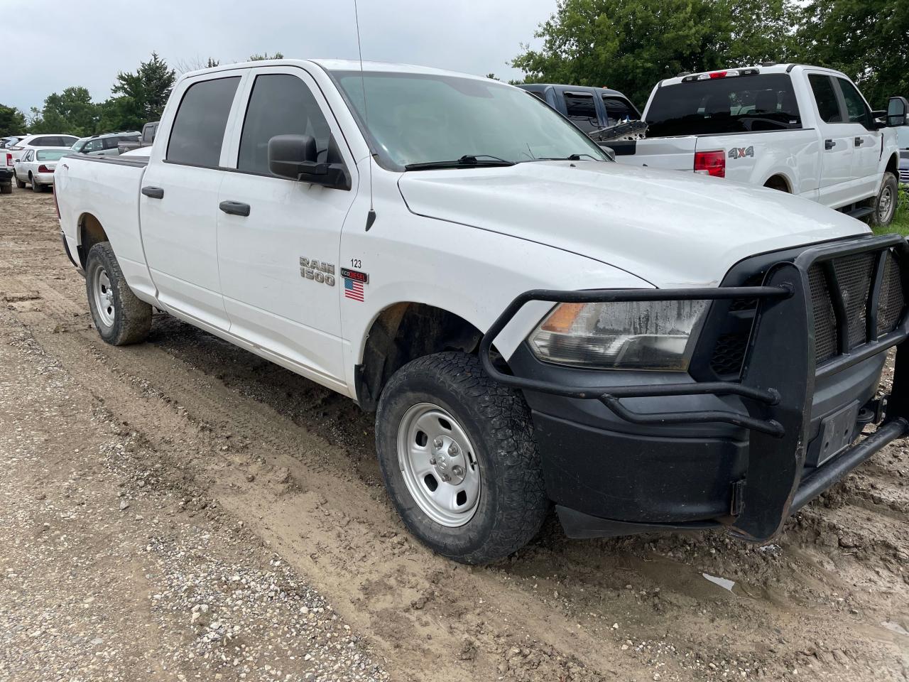 2016 Ram 1500 St vin: 1C6RR7SM4GS303892