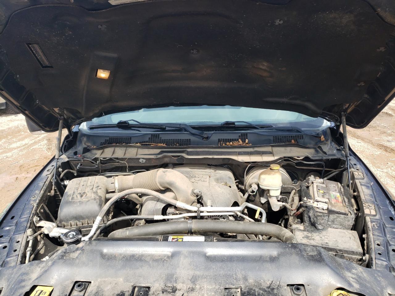 1C6RR6LT1FS685961 2015 Ram 1500 Slt