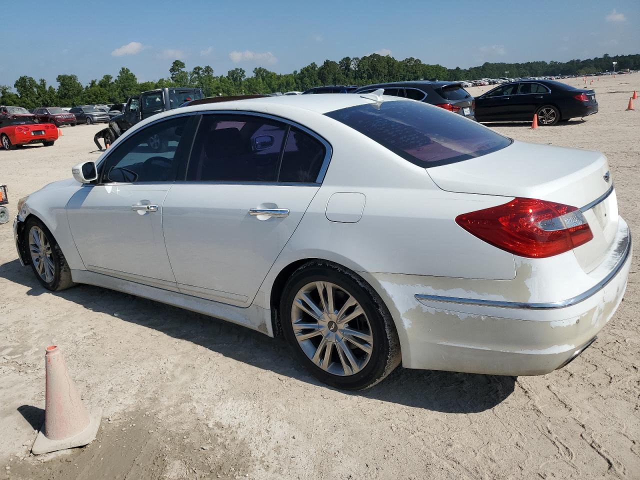 2012 Hyundai Genesis 3.8L vin: KMHGC4DD9CU173731