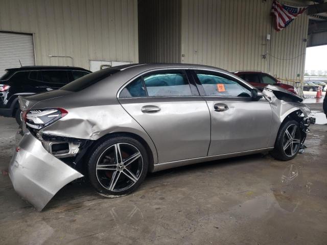 2019 Mercedes-Benz A 220 4Matic VIN: WDD3G4FBXKW001879 Lot: 58725074