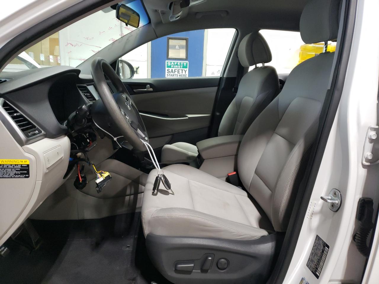 KM8J3CA44JU777575 2018 Hyundai Tucson Sel