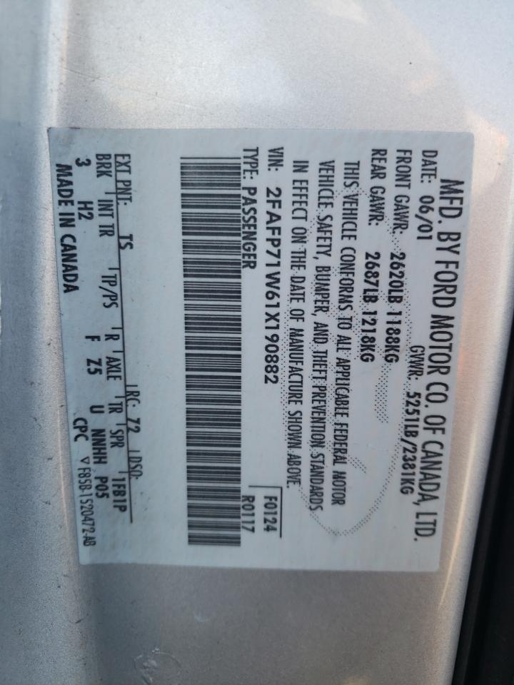 2FAFP71W61X190882 2001 Ford Crown Victoria Police Interceptor